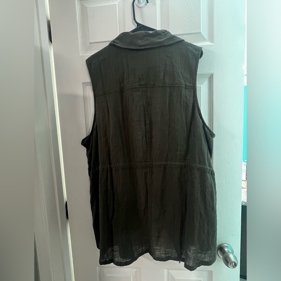 Women’s sleeveless jacket/vest - Picture 7 of 7